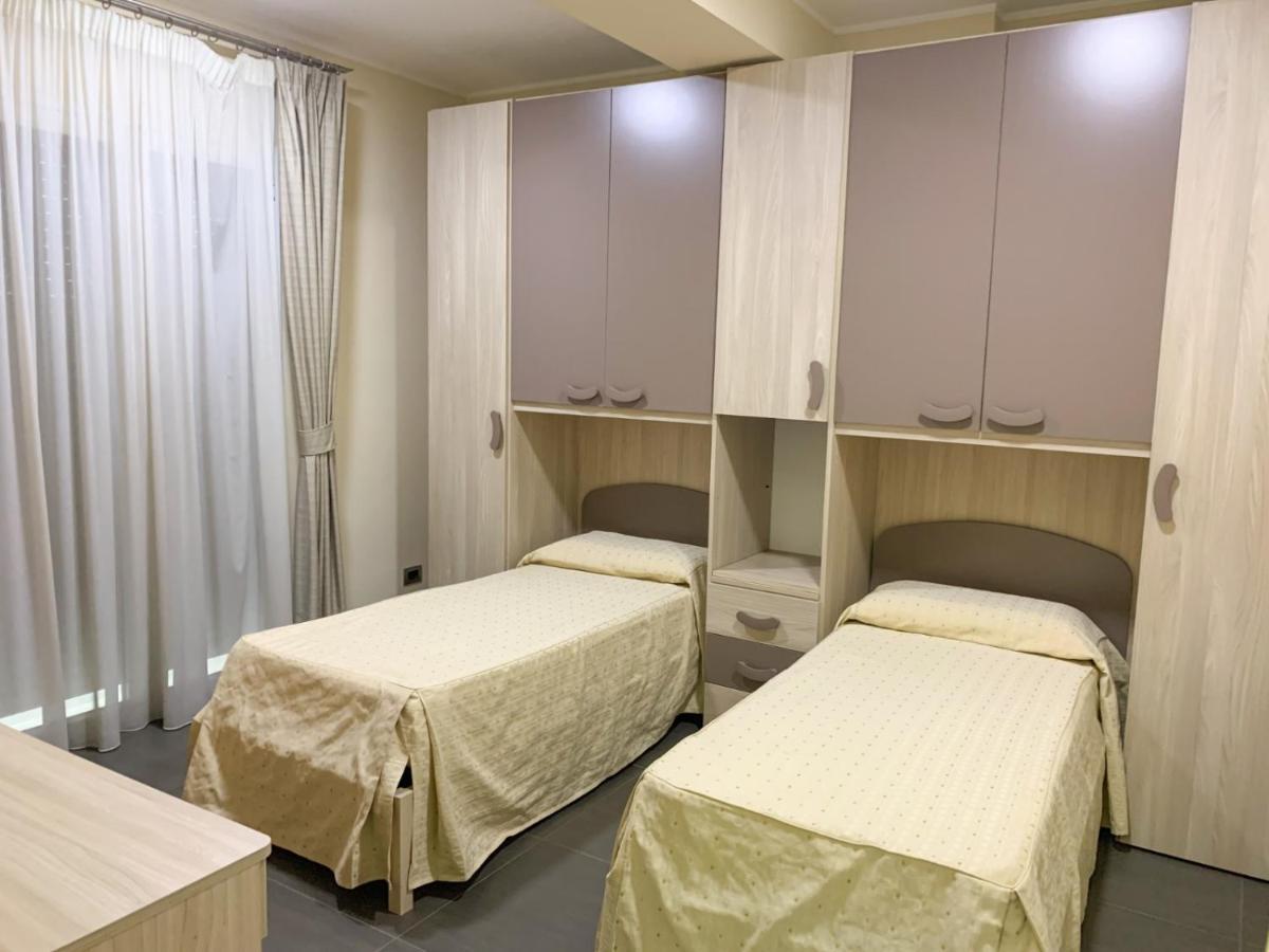 Bla Bla B&B Taurianova Buitenkant foto